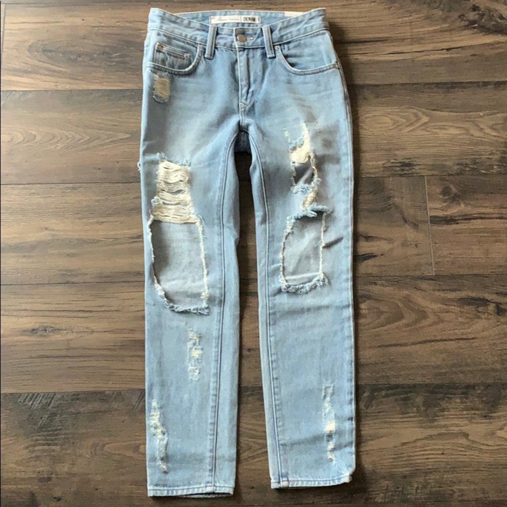 LOVERS + FRIENDS Distressed Jeans Sz 23